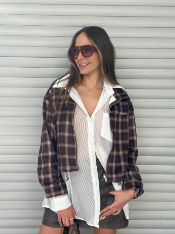 מכופתרת שיבוץ אבנים