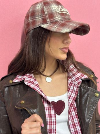 כובע מצחייה משבצות