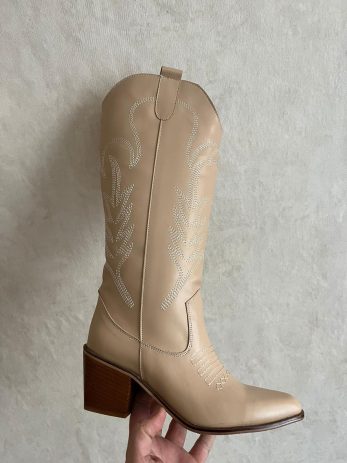 מגף בוקרים תיפורים