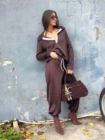 חליפת מוניקה מכנסיים