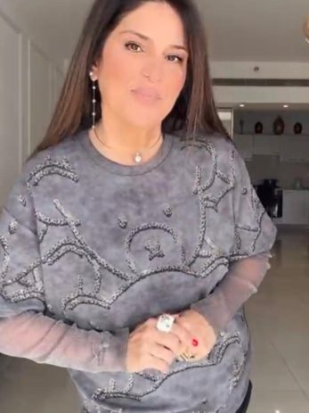 TOTAL LOOK חולצת שיבוץ