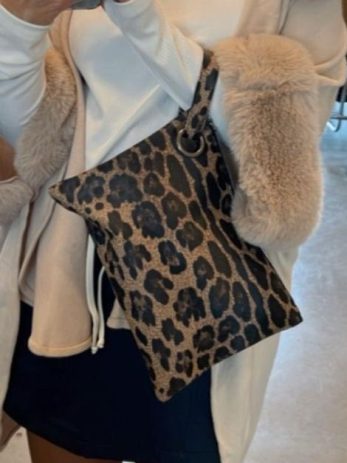 תיק מנומר רוכסן